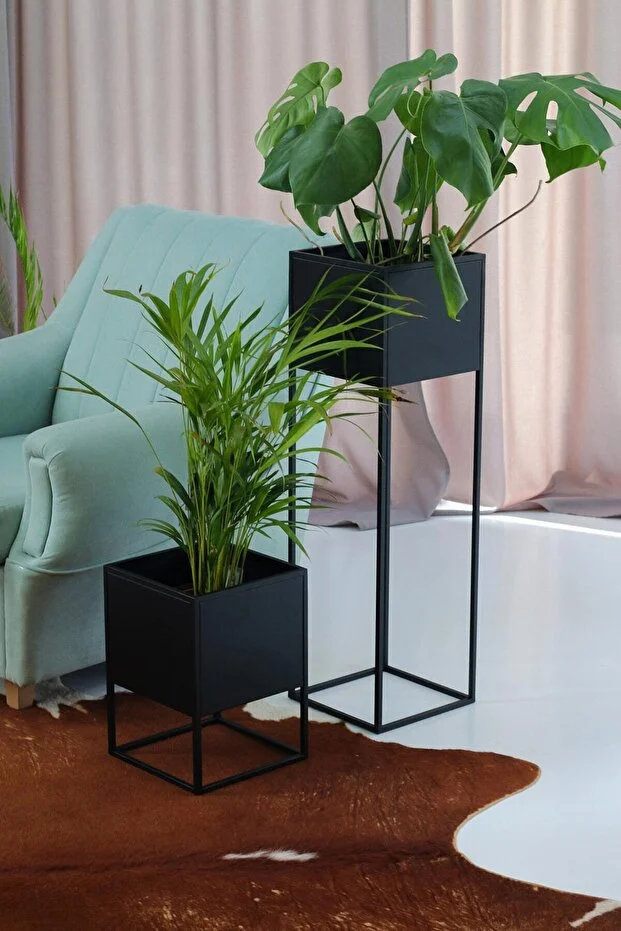 3’lü Ayaklı Saksı Seti – Modern Dekoratif Metal Saksılık – Iç Ve Dış Mekan Uyumlu